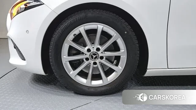 Mercedes-Benz A-Class W177 id 3598412 из Кореи 15