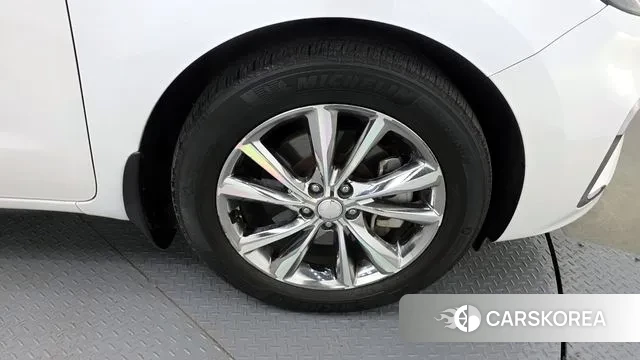 Kia The New Carnival id 3709130 из Кореи 15