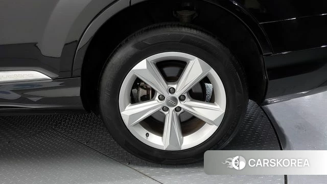 Audi Q7 (4M) id 3833857 из Кореи 15