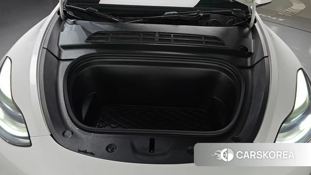 Tesla Model Y id 4778395 из Кореи 26