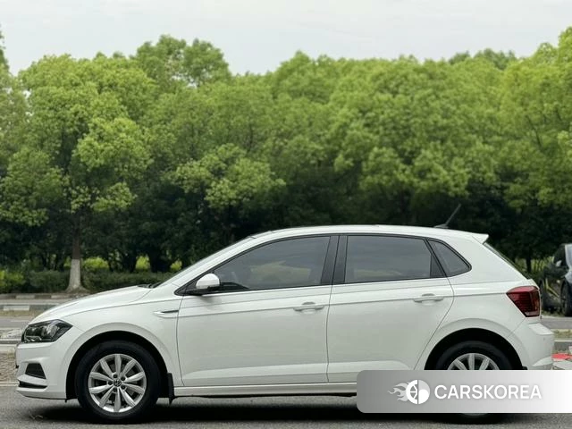 Volkswagen Polo id 4359108 из Китая 12