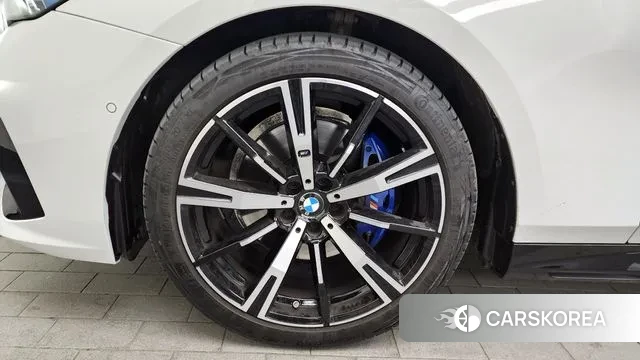 BMW 5 Series (G60) id 3560570 из Кореи 15