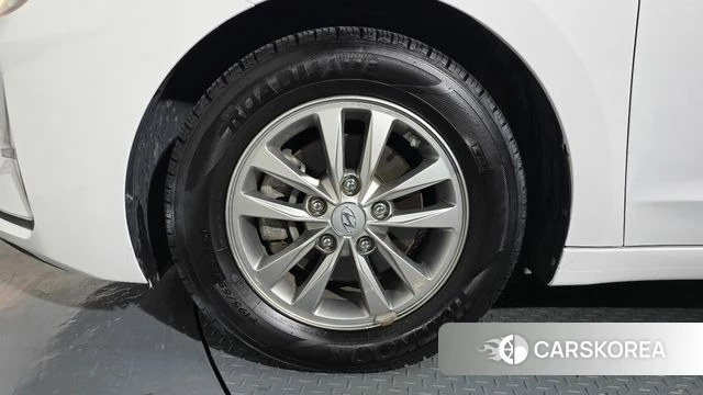 Hyundai The New Avante AD id 3867294 из Кореи 16