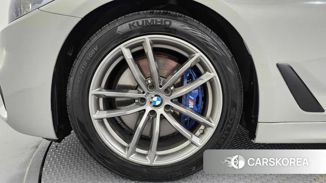 BMW 5 Series (G30) id 4836849 из Кореи 28