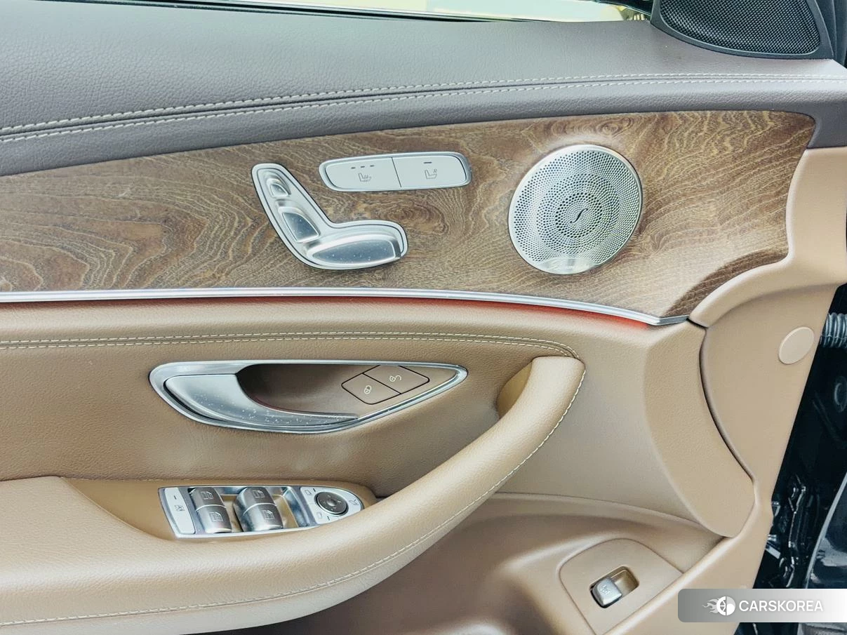 Mercedes-Benz E-class id 4452556 из Китая 15
