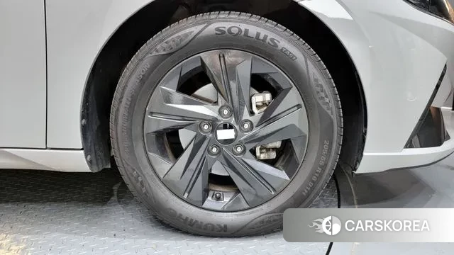 Hyundai Avante (CN7) id 2889580 из Кореи 15