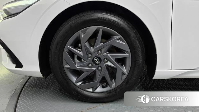 Hyundai The New Avante (CN7) id 4735537 из Кореи 26