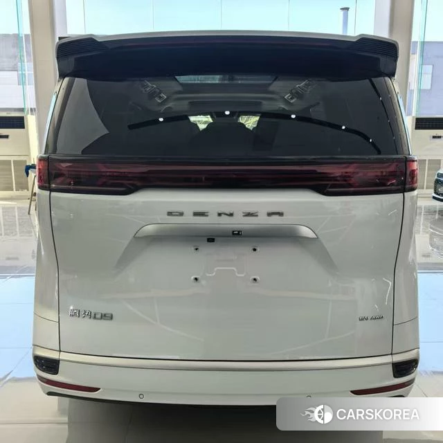 Denza D9 EV id 3927120 из Китая 8