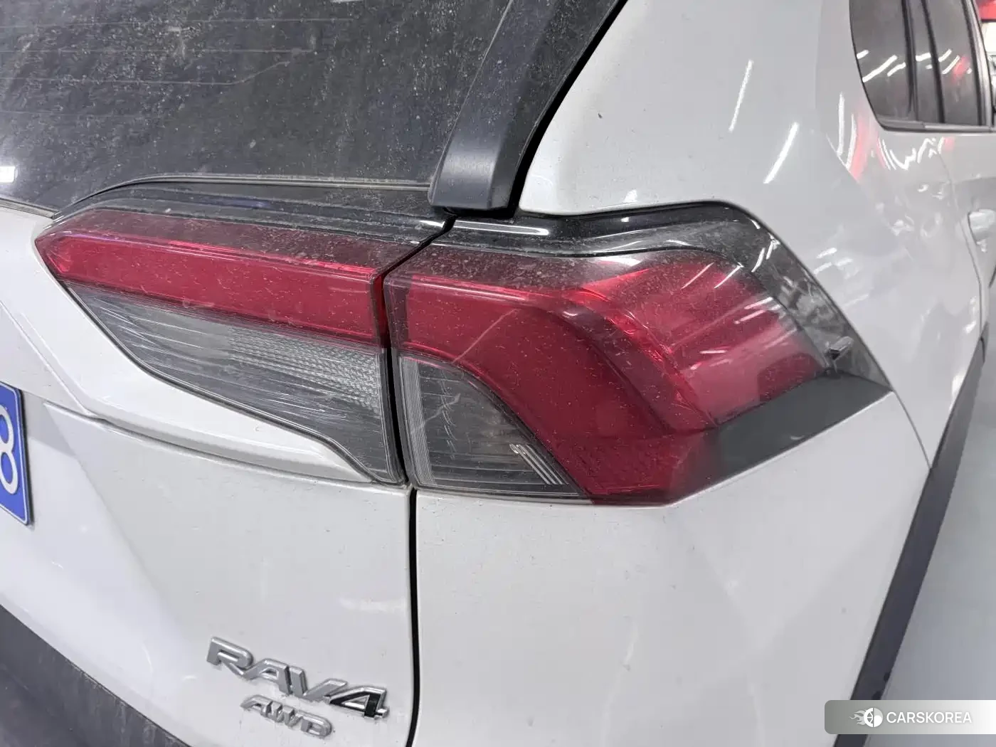 Toyota RAV4 id 4589132 из Китая 16