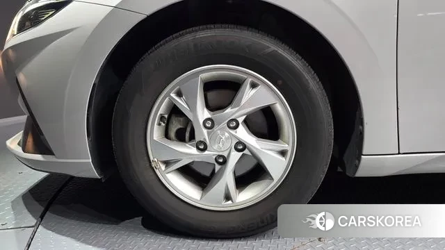 Hyundai Avante (CN7) id 2979434 из Кореи 15