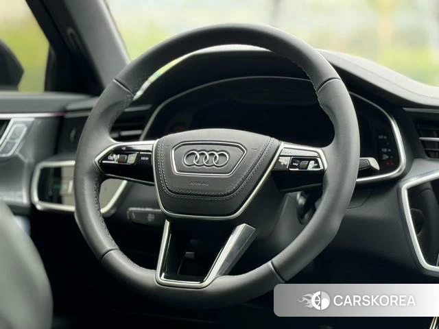 Audi A6L id 4276820 из Китая 11