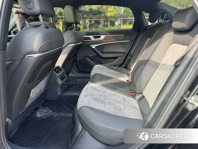 Audi A6L id 4306993 из Китая 7