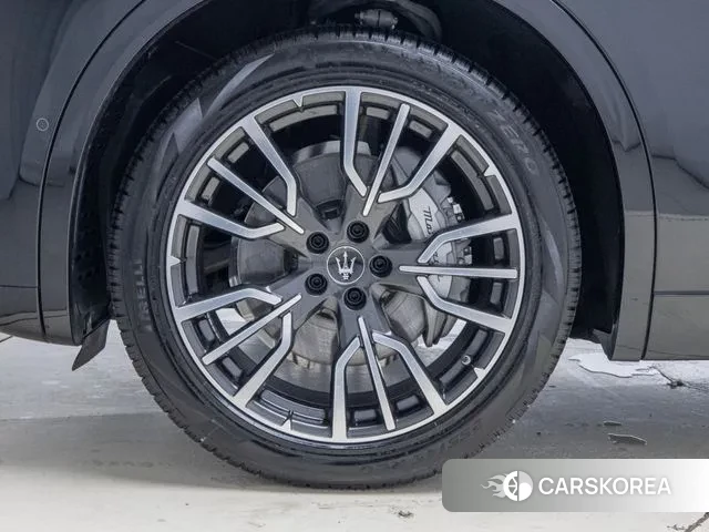 Maserati Grecale id 2904863 из Кореи 15