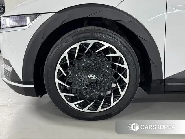 Hyundai Ionic 5 id 3752580 из Кореи 15