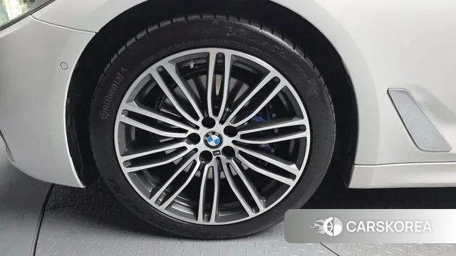 BMW 5 Series (G30) id 3519747 из Кореи 15