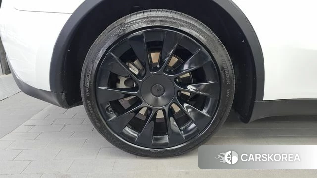 Tesla Model Y id 4792562 из Кореи 29