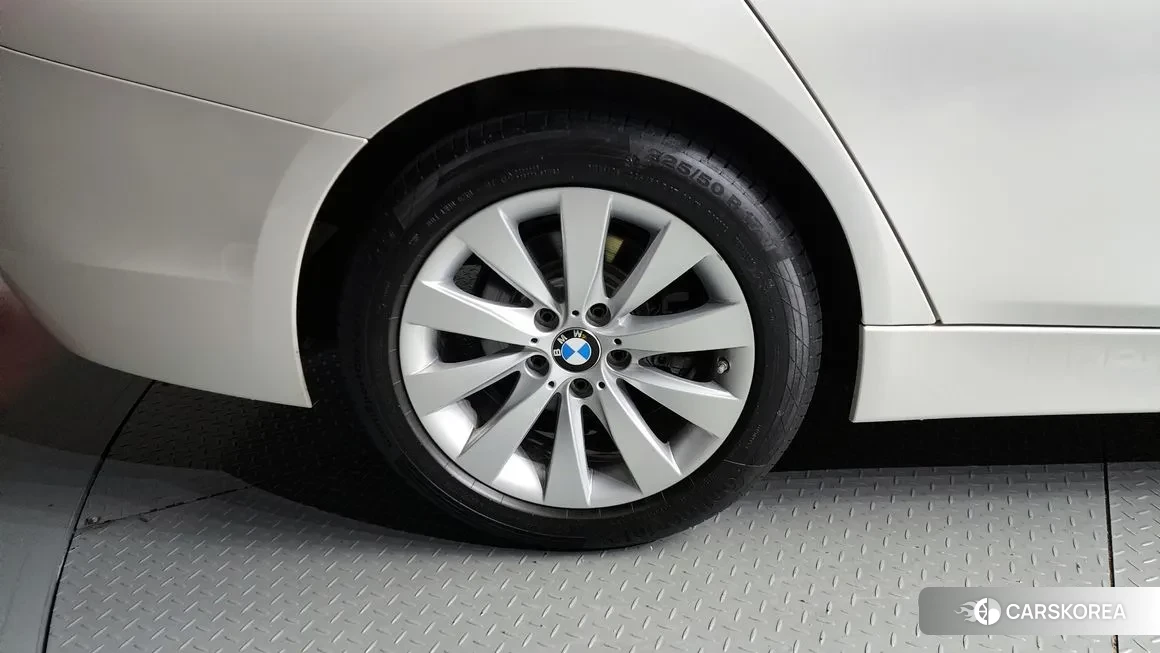 BMW 3 Series (F30) id 2021797 из Кореи 15