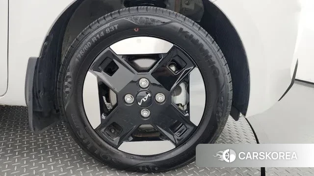 Kia The New Kia Ray EV id 3168309 из Кореи 15