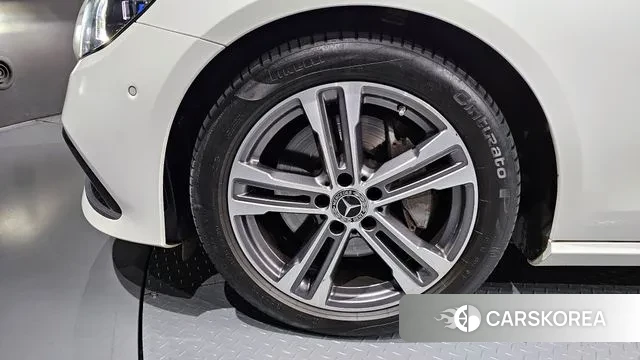 Mercedes-Benz E-Class W213 id 3406174 из Кореи 15