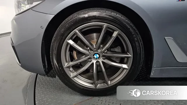 BMW 5 Series (G30) id 3176536 из Кореи 15