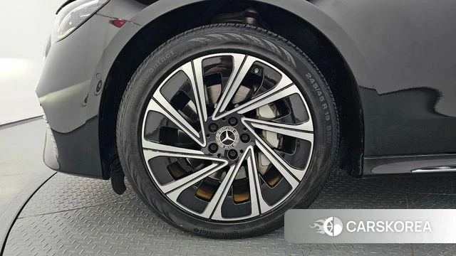 Mercedes-Benz E-Class W214 id 4635425 из Кореи 27