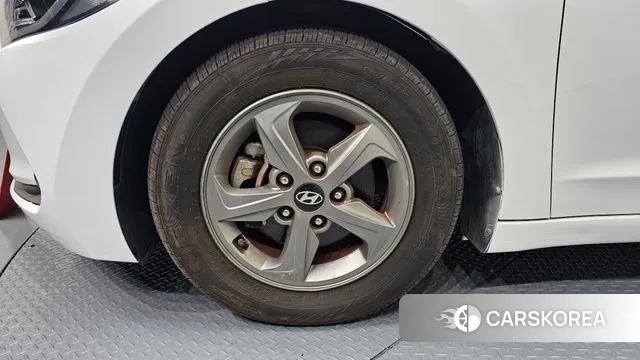 Hyundai Avante AD id 3709283 из Кореи 15