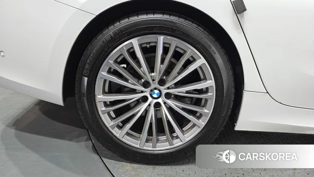 BMW 3 Series (G20) id 4310101 из Кореи 27