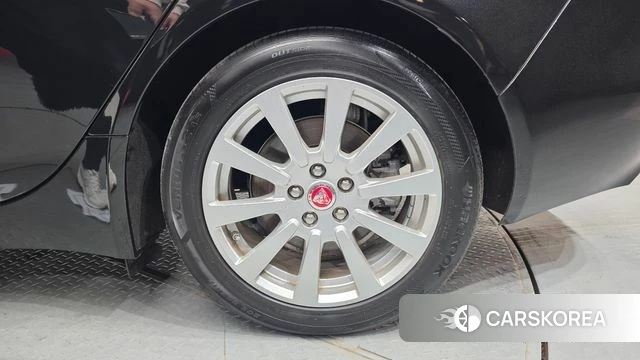 Jaguar XE id 3924970 из Кореи 15