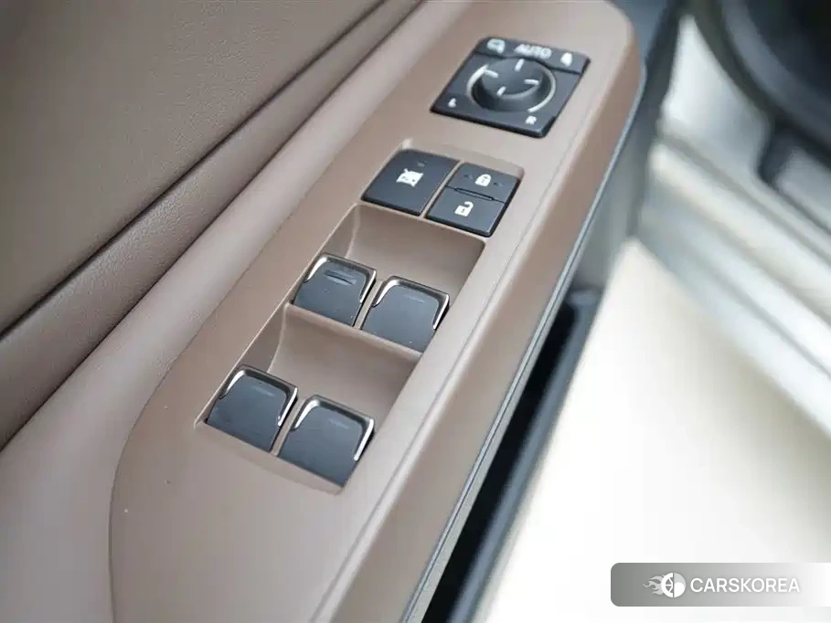 Lexus ES id 4576354 из Китая 16