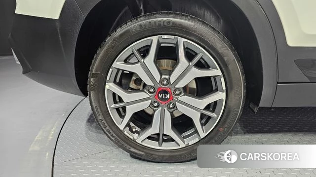 Kia Seltos id 4250947 из Кореи 26