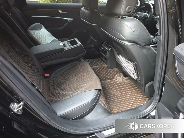 Audi A6L 2022 Черный из Китая, фото 5