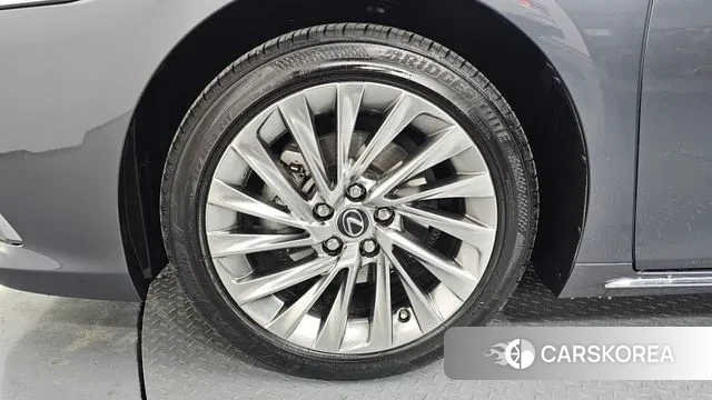 Lexus ES300h 7th generation id 3732509 из Кореи 15