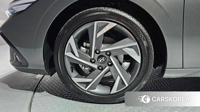 Hyundai The New Avante (CN7) id 4584435 из Кореи 25