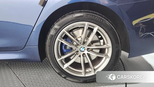 BMW 5 Series (G30) id 3844292 из Кореи 15