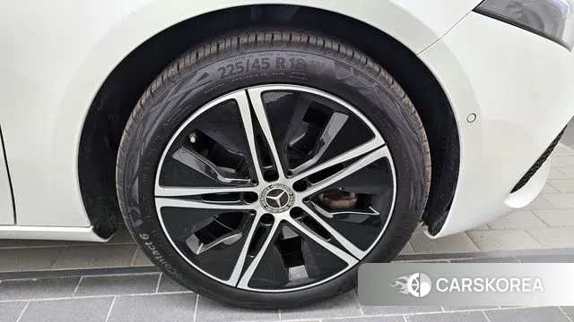 Mercedes-Benz A-Class W177 id 3426419 из Кореи 15