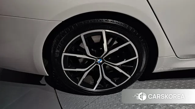 BMW 5 Series (G30) id 3043413 из Кореи 15