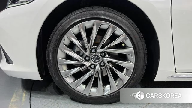 Lexus ES300h 7th generation id 4756858 из Кореи 25