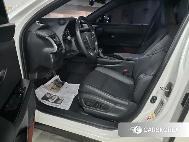 Lexus UX250h id 3464648 из Кореи 14