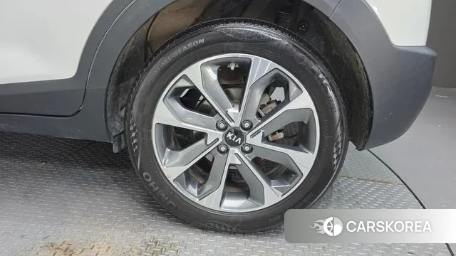 Kia Stonic id 3661883 из Кореи 15