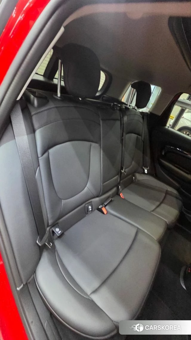Mini Cooper Clubman 2023 Красный из Кореи, фото 5