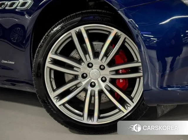 Maserati Quattroporte id 3451599 из Кореи 15