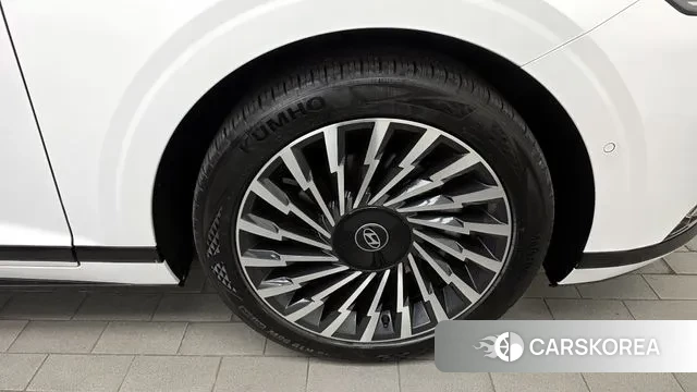 Hyundai Grandeur (GN7) id 3383209 из Кореи 15