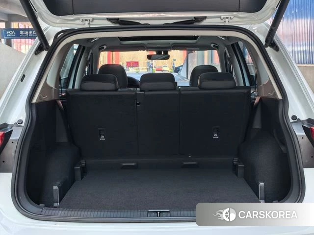 Volkswagen Tiguan L id 4257946 из Китая 10