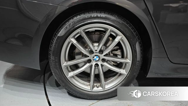 BMW 5 Series (G30) id 4586548 из Кореи 31