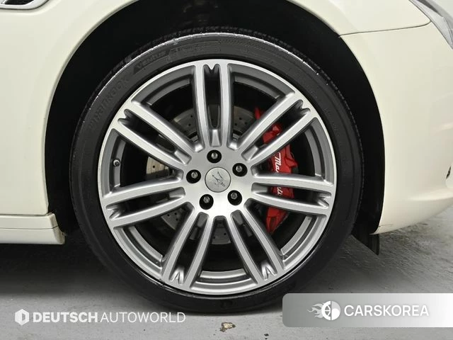 Maserati Quattroporte id 3846080 из Кореи 15