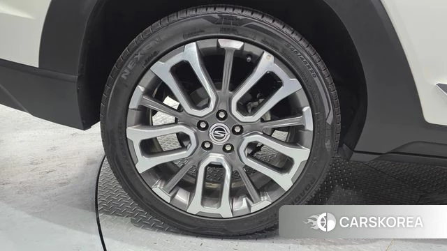 Ssangyong Torres id 4194893 из Кореи 29