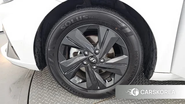 Hyundai Avante (CN7) id 3196603 из Кореи 15