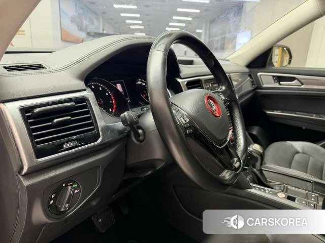 Volkswagen Tourang id 4211740 из Китая 16