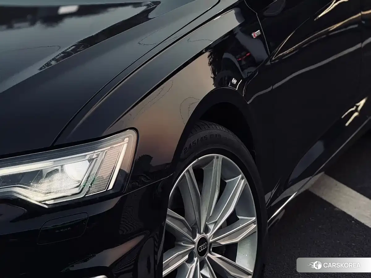 Audi A6L id 4548049 из Китая 14