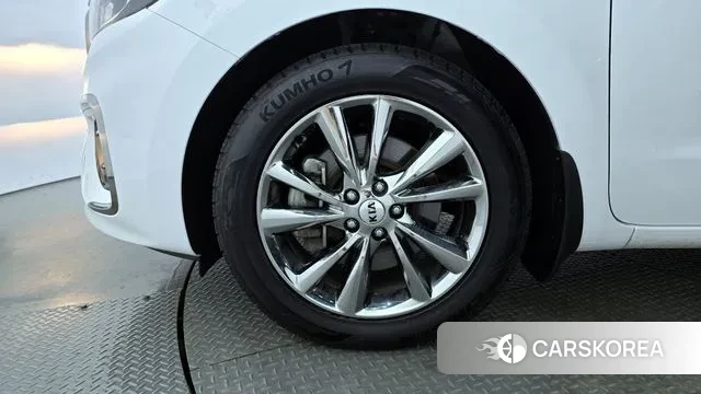 Kia The New Carnival id 2932246 из Кореи 15